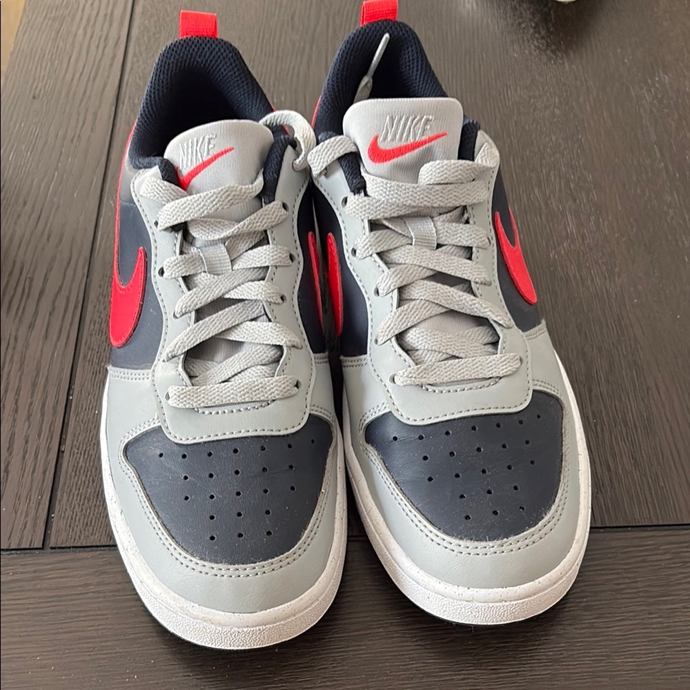 Nike Gray and Red Sneakers Retro Low-Top Design